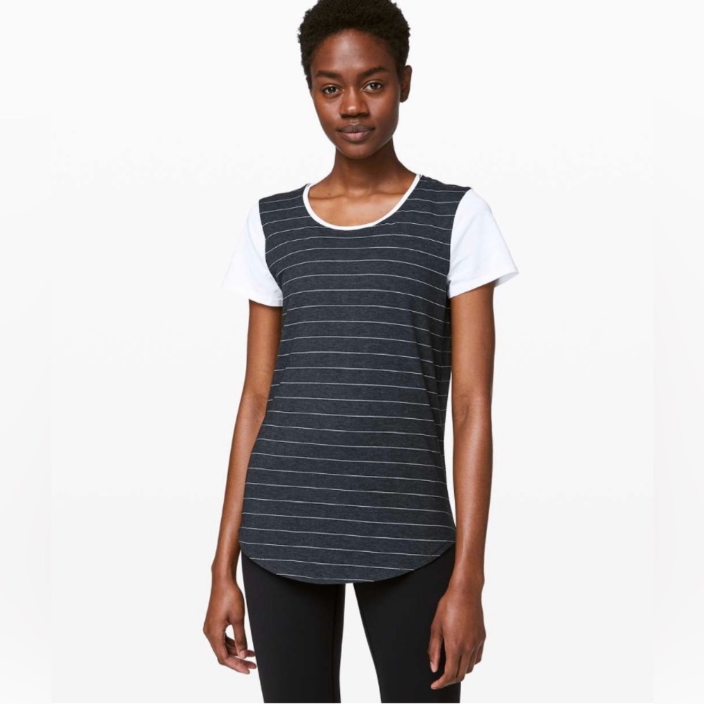 Lululemon | Love Crew‎ III | Short Serve Stripe Heathered Black White | Size 8
